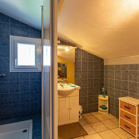 Holiday home Ocean - Lbe115 By Interhome *